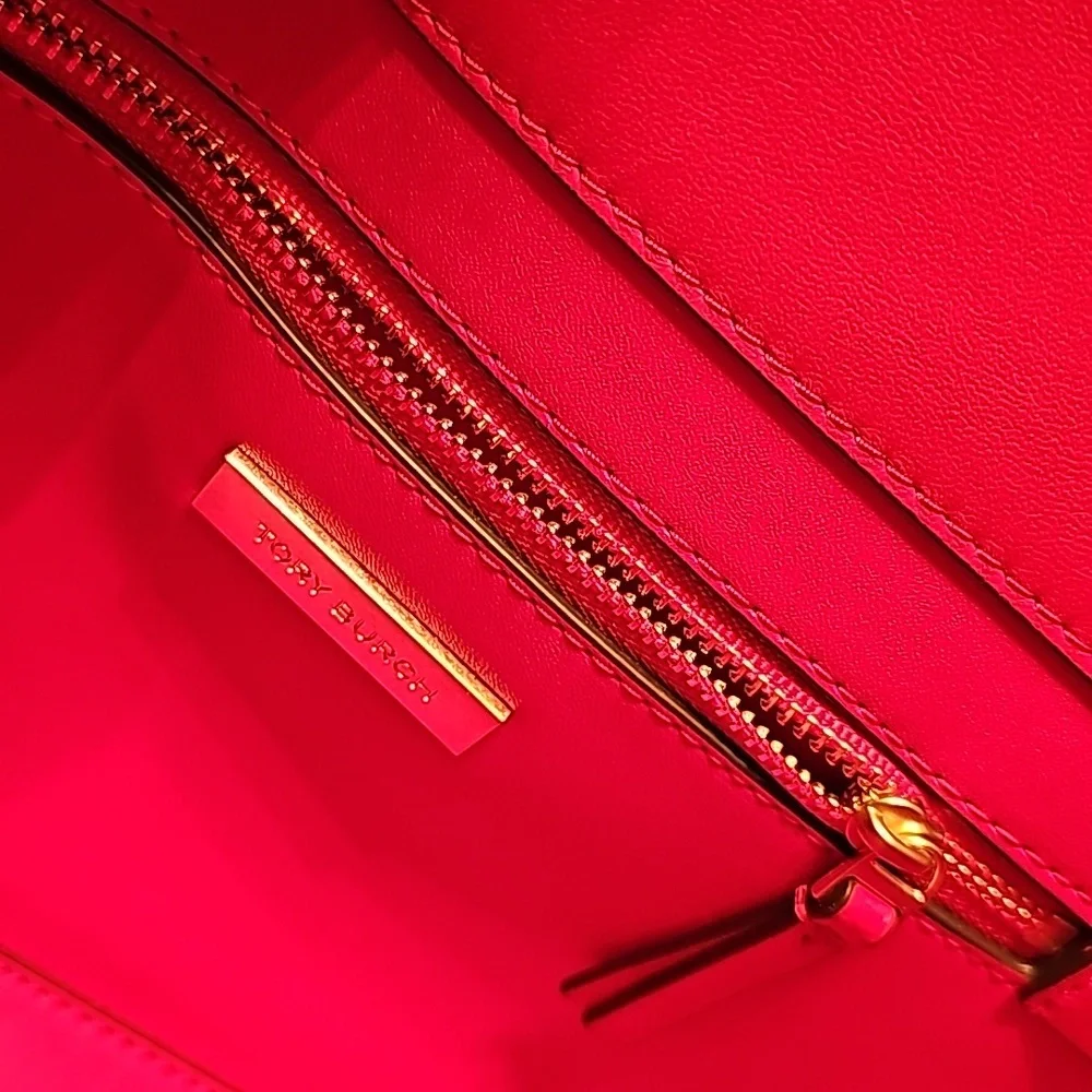 Tory Burch Fleming Convertible Shoulder Bag NWT - Picture 4 of 15